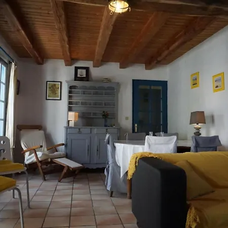 Maison Confortable Proche Commerces, Et Port – 6 Couchages, Jardin Clos Avec Terrasse Et Bbq - Fr-1-224b-453 Hébergement de vacances *