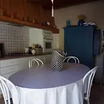 Maison Confortable Proche Commerces, Et Port – 6 Couchages, Jardin Clos Avec Terrasse Et Bbq - Fr-1-224b-453 *