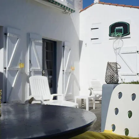 Maison Confortable Proche Commerces, Et Port - 6 Couchages, Jardin Clos Avec Terrasse Et Bbq - Fr-1-224b-453 *