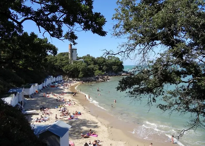 Maison Confortable Proche Commerces, Et Port - 6 Couchages, Jardin Clos Avec Terrasse Et Bbq - Fr-1-224b-453 * Noirmoutier-en-l'Ile